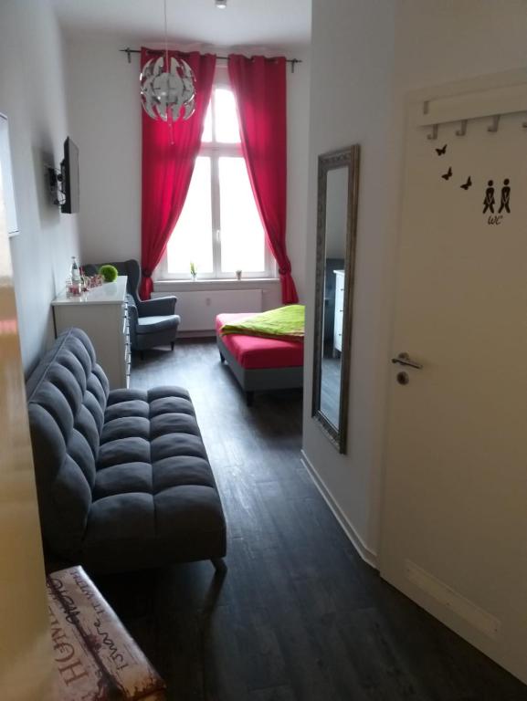 New Amsterdam room 4